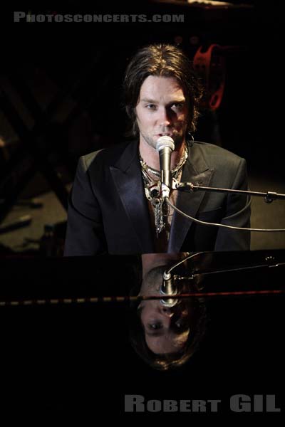 RUFUS WAINWRIGHT - 2005-11-28 - PARIS - Casino de Paris - 